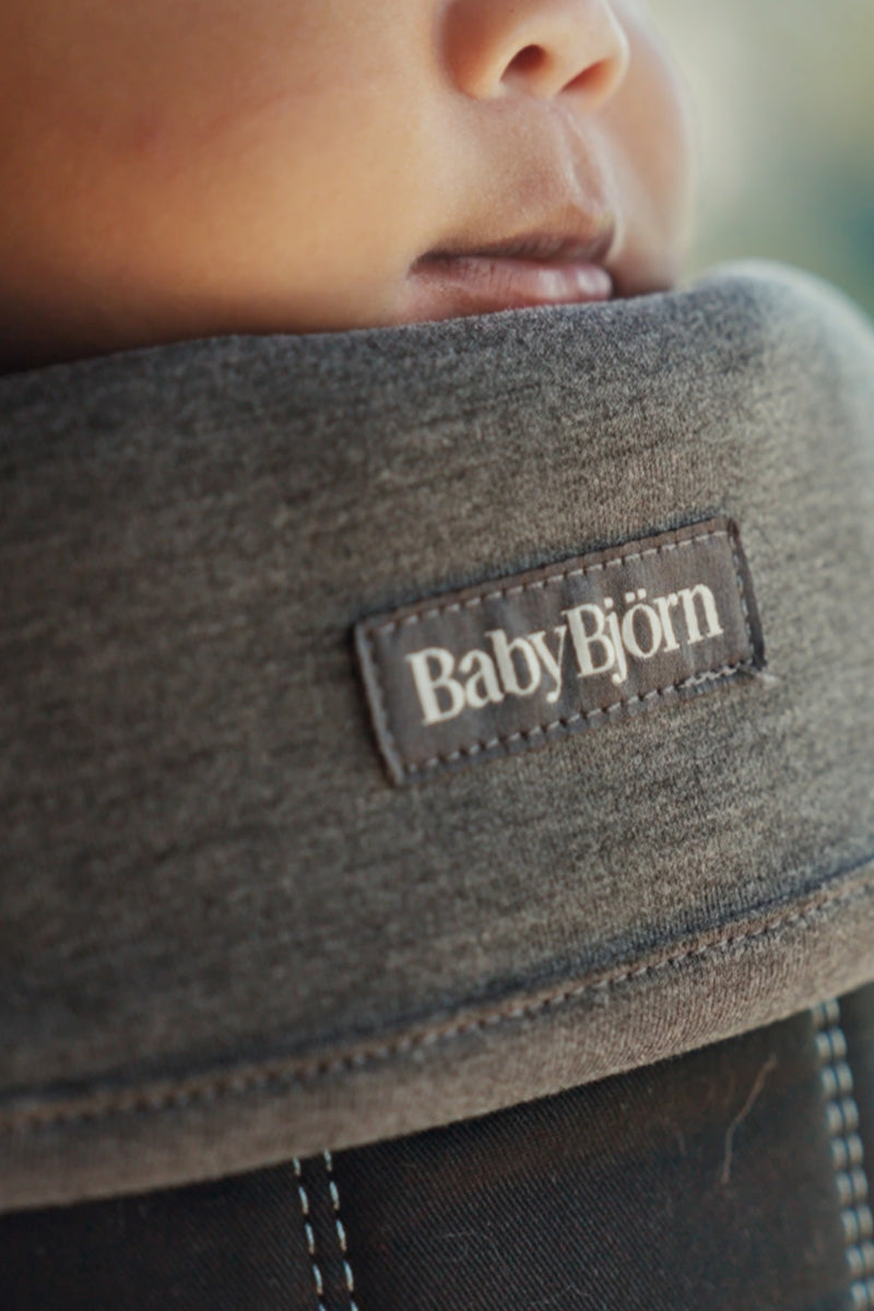 Jersey Bib for Baby Carrier Mini and Move