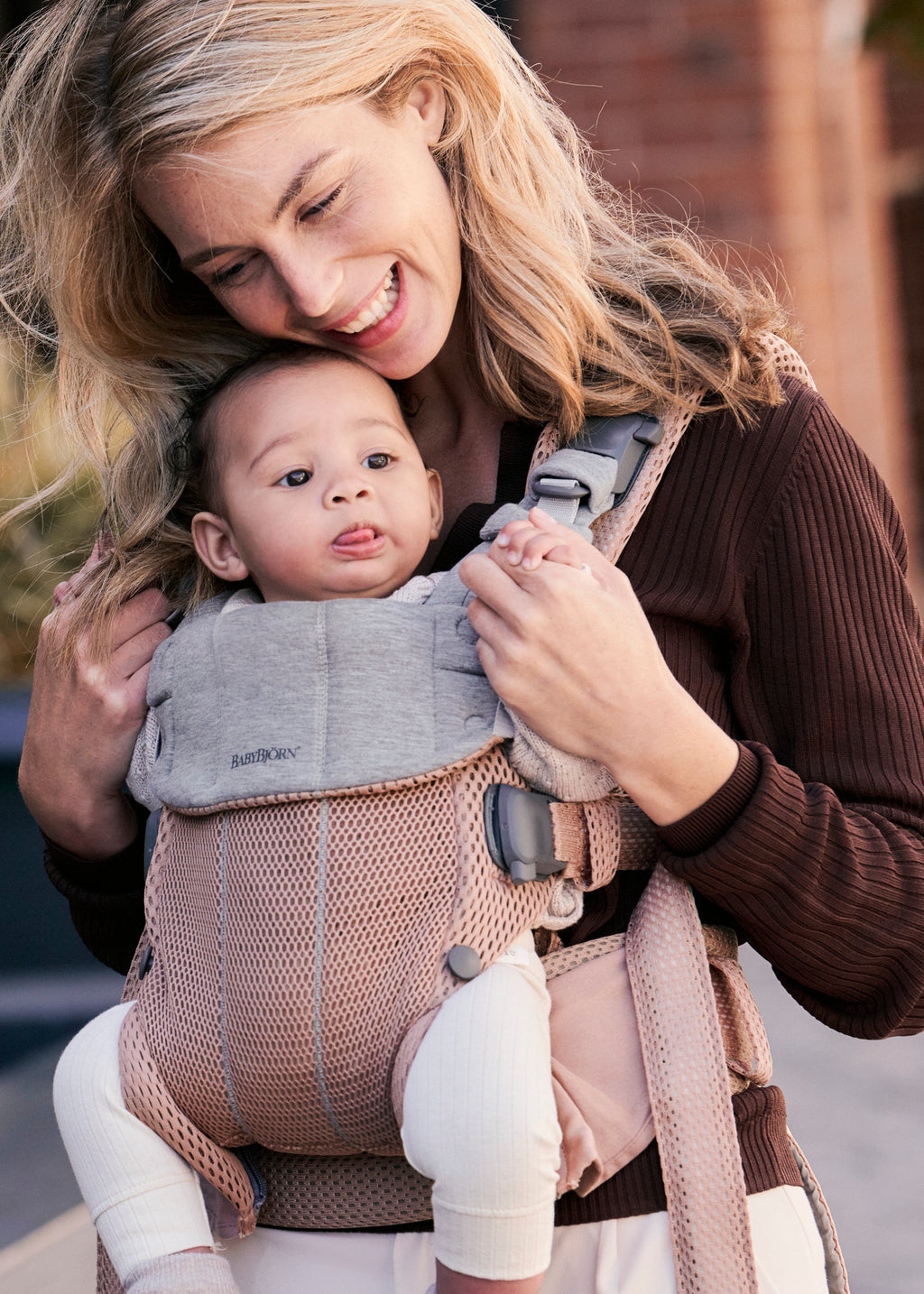 babybjorn-baby-carrier | Dusty pink