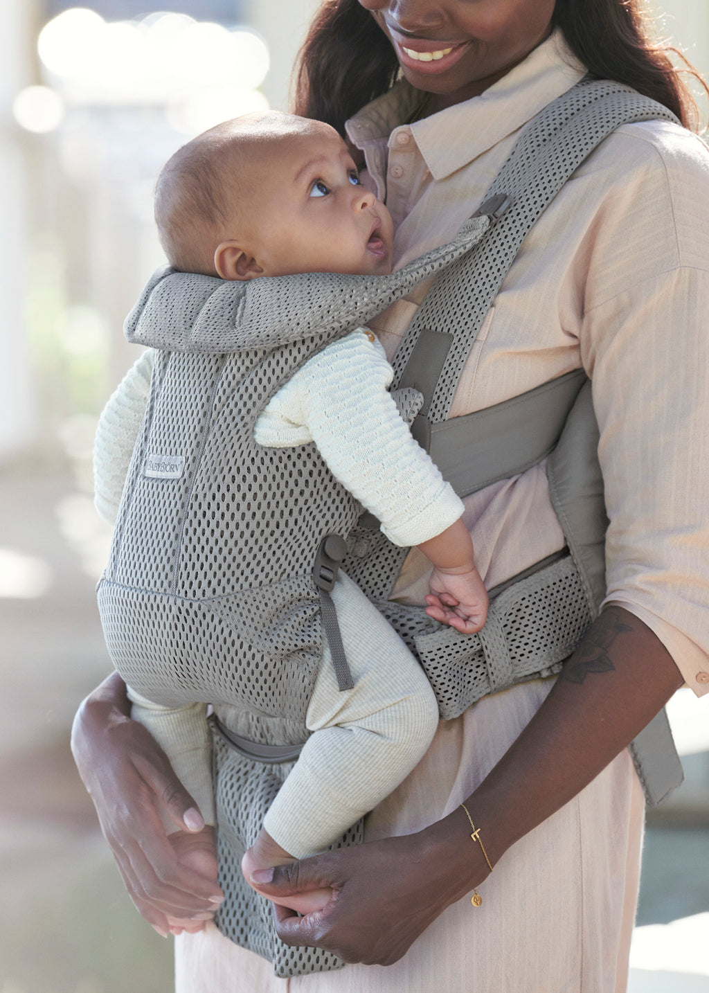 Baby Carrier Move