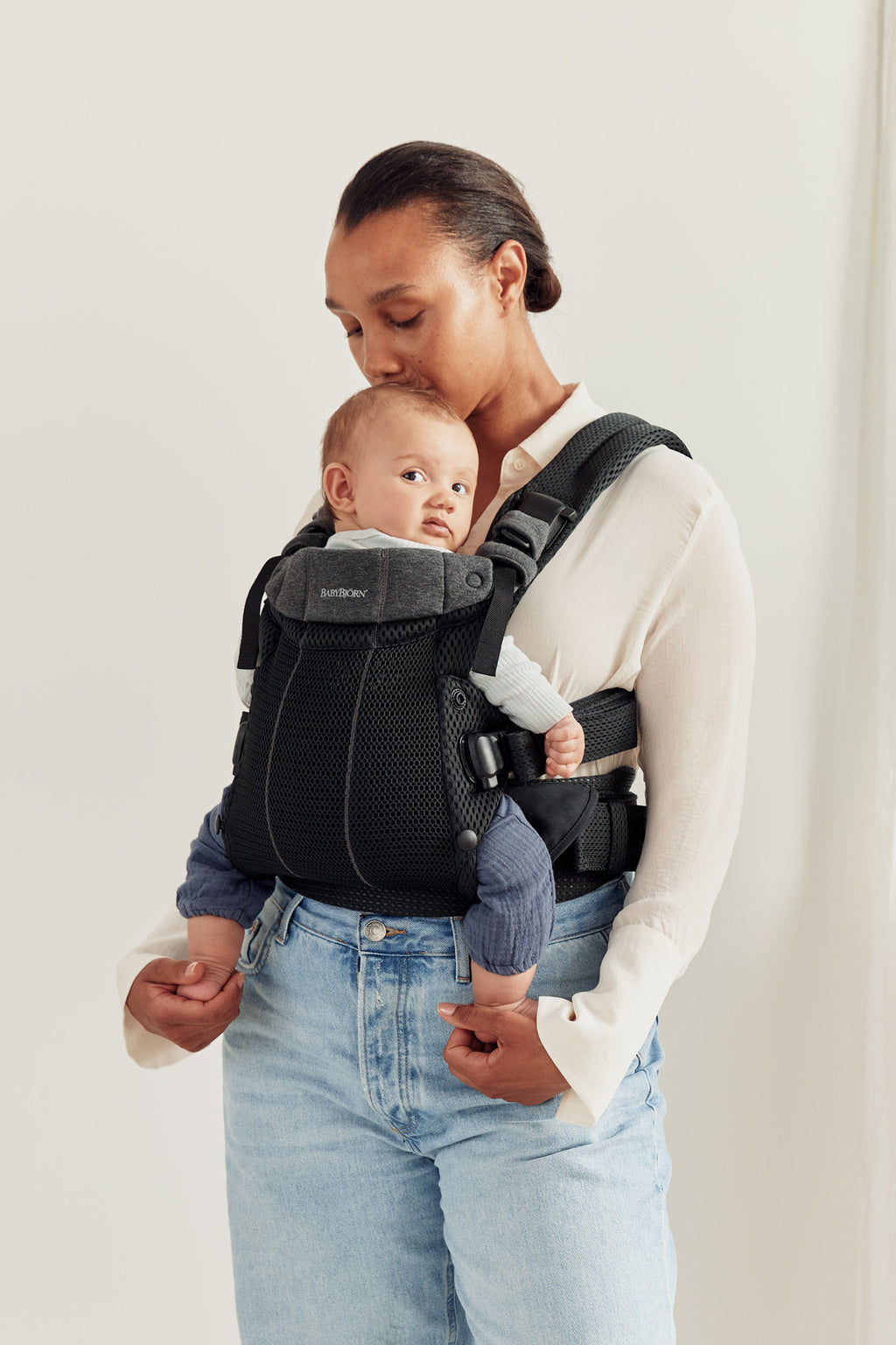 babybjorn-baby-carrier | Black