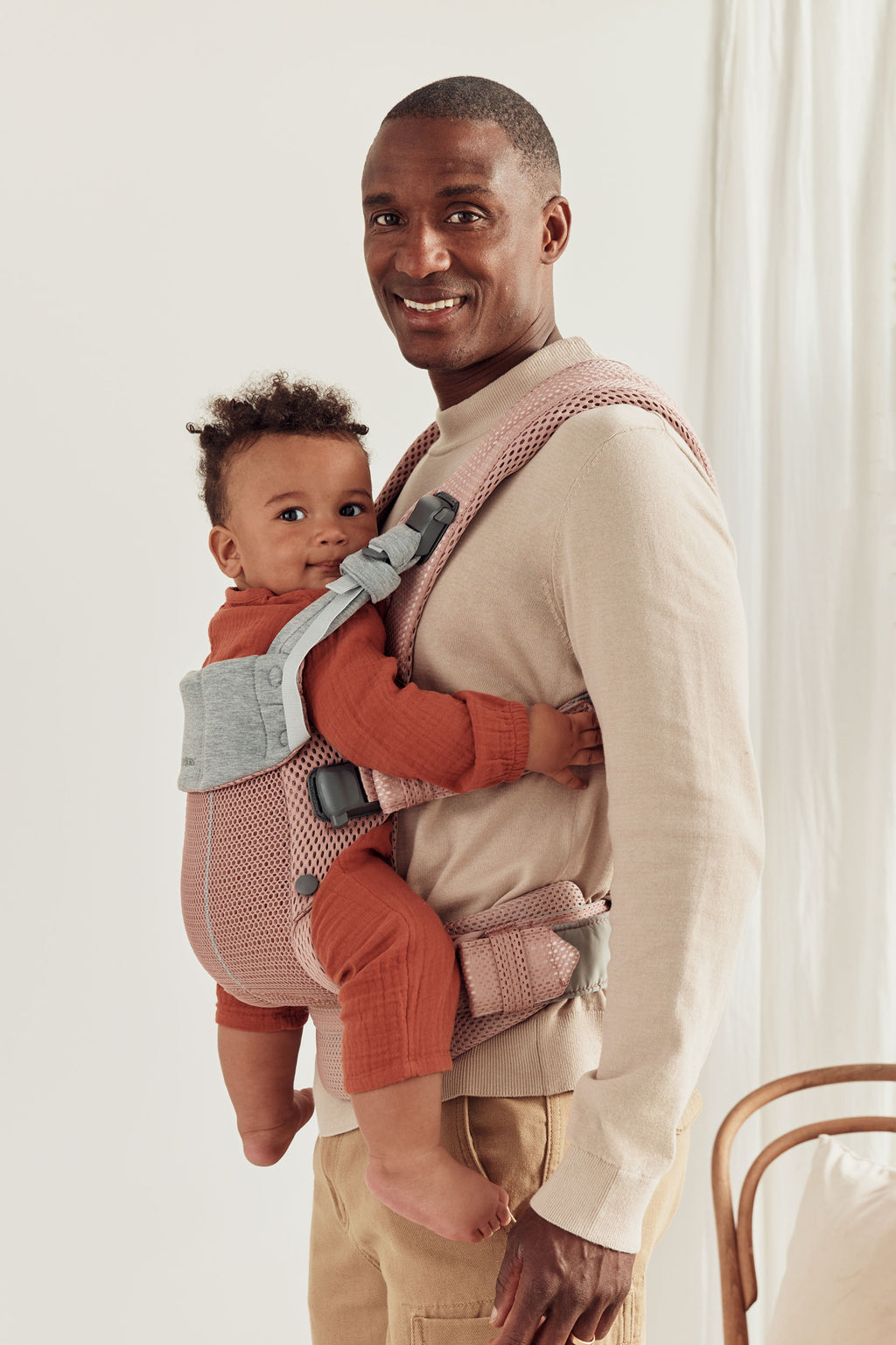 babybjorn-baby-carrier | Dusty pink