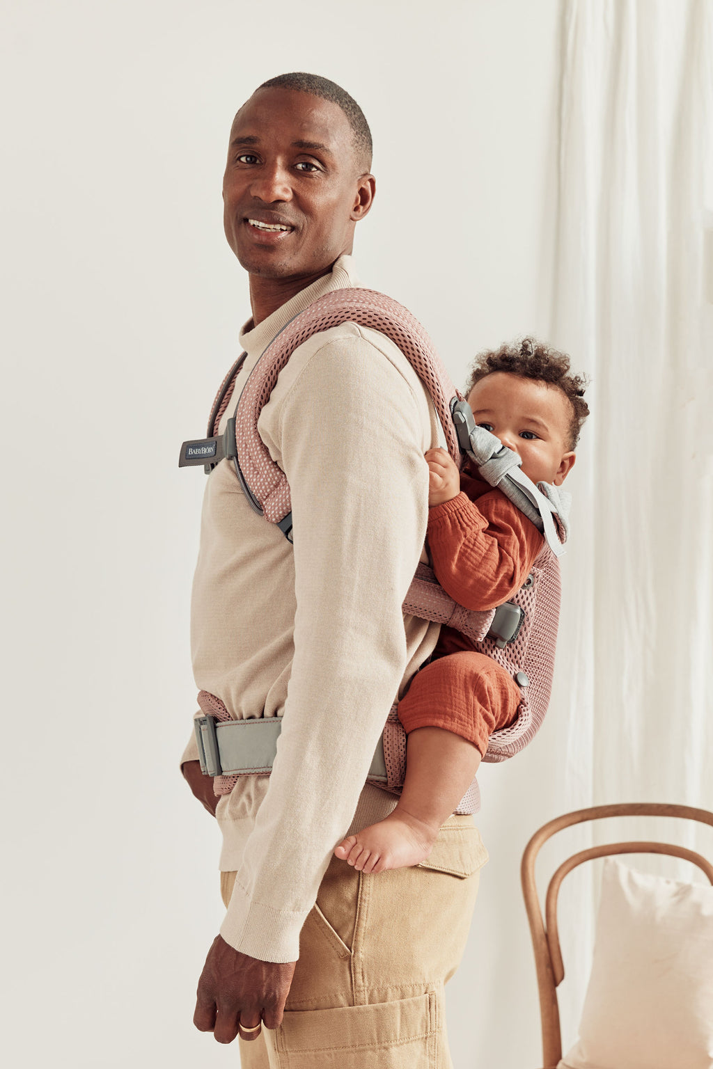 babybjorn-baby-carrier | Dusty pink