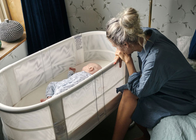 How to Wash the Fabric in Your Baby Crib