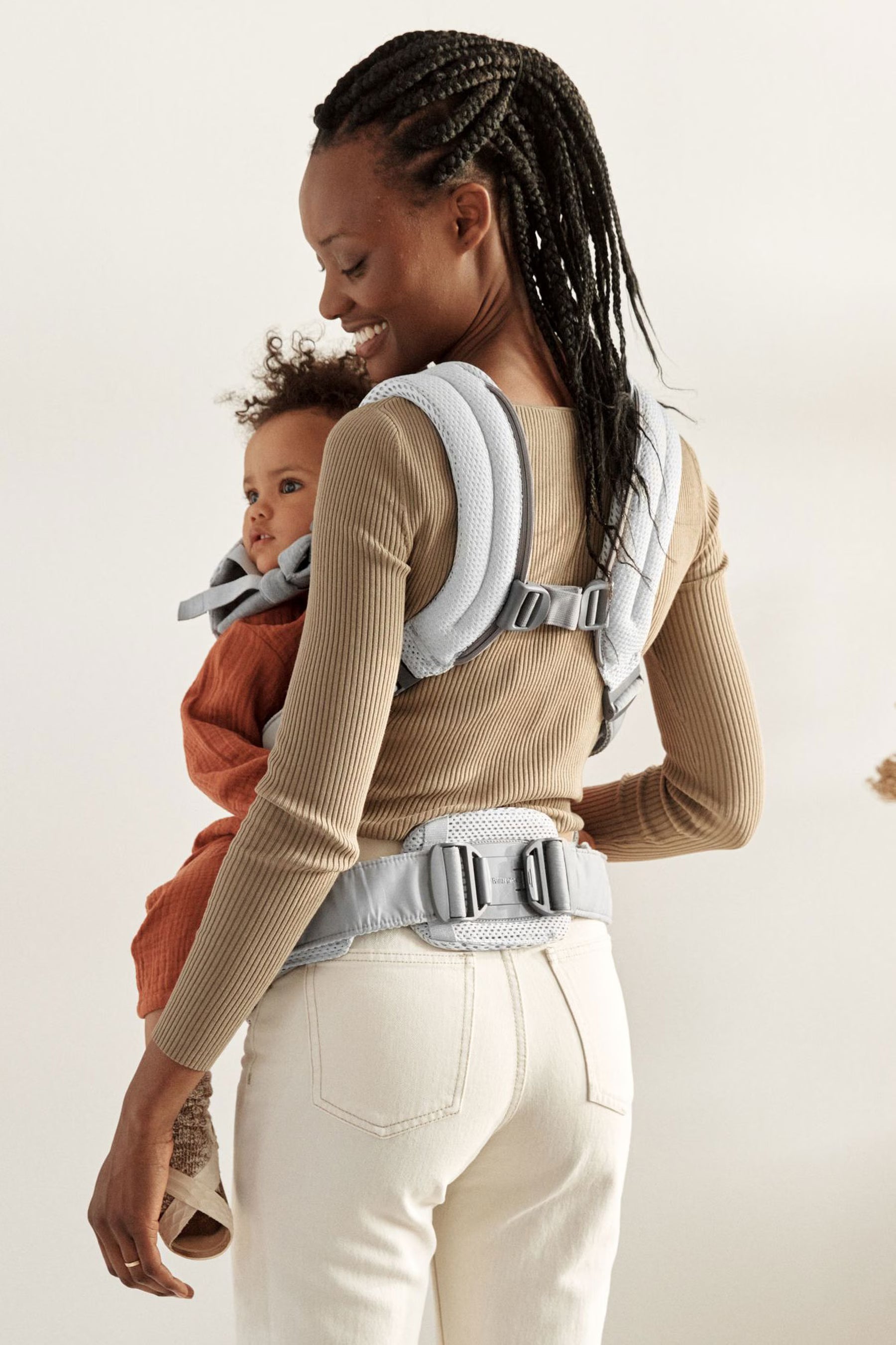 How to adjust the back support on Baby Carrier Harmony